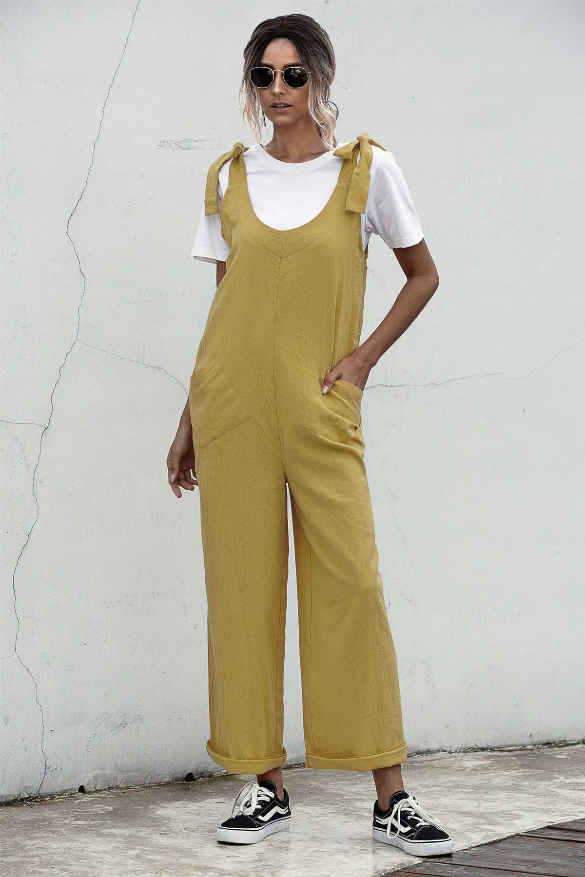 Deep U-Neck Lace-up Bow Backless Jumpsuit