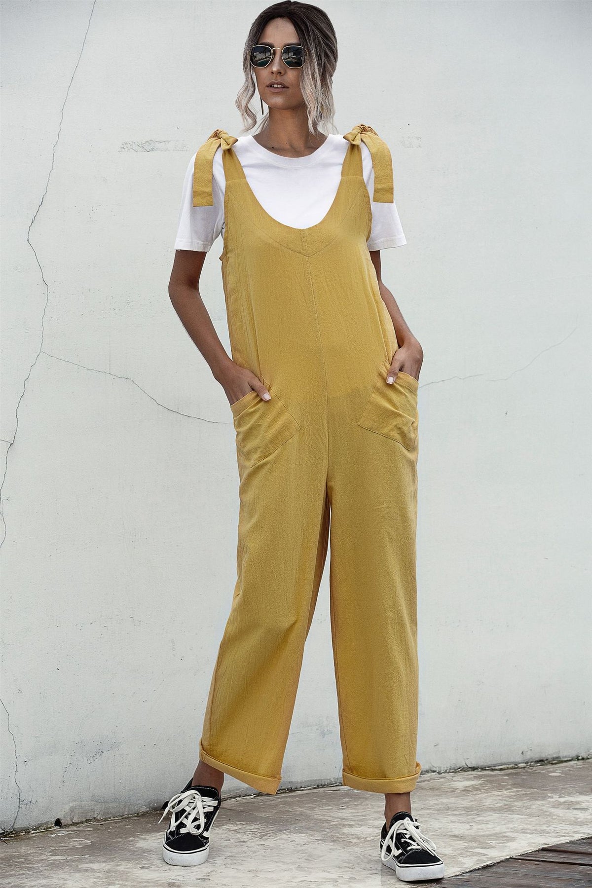 Deep U-Neck Lace-up Bow Backless Jumpsuit