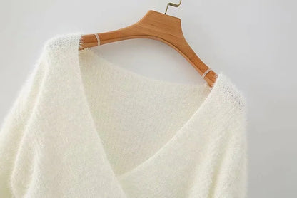 White Cross Collar Short Knit Sweater