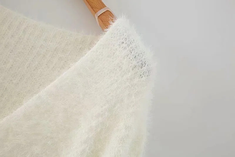 White Cross Collar Short Knit Sweater