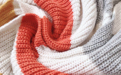 Color matching Striped knitted cardigan