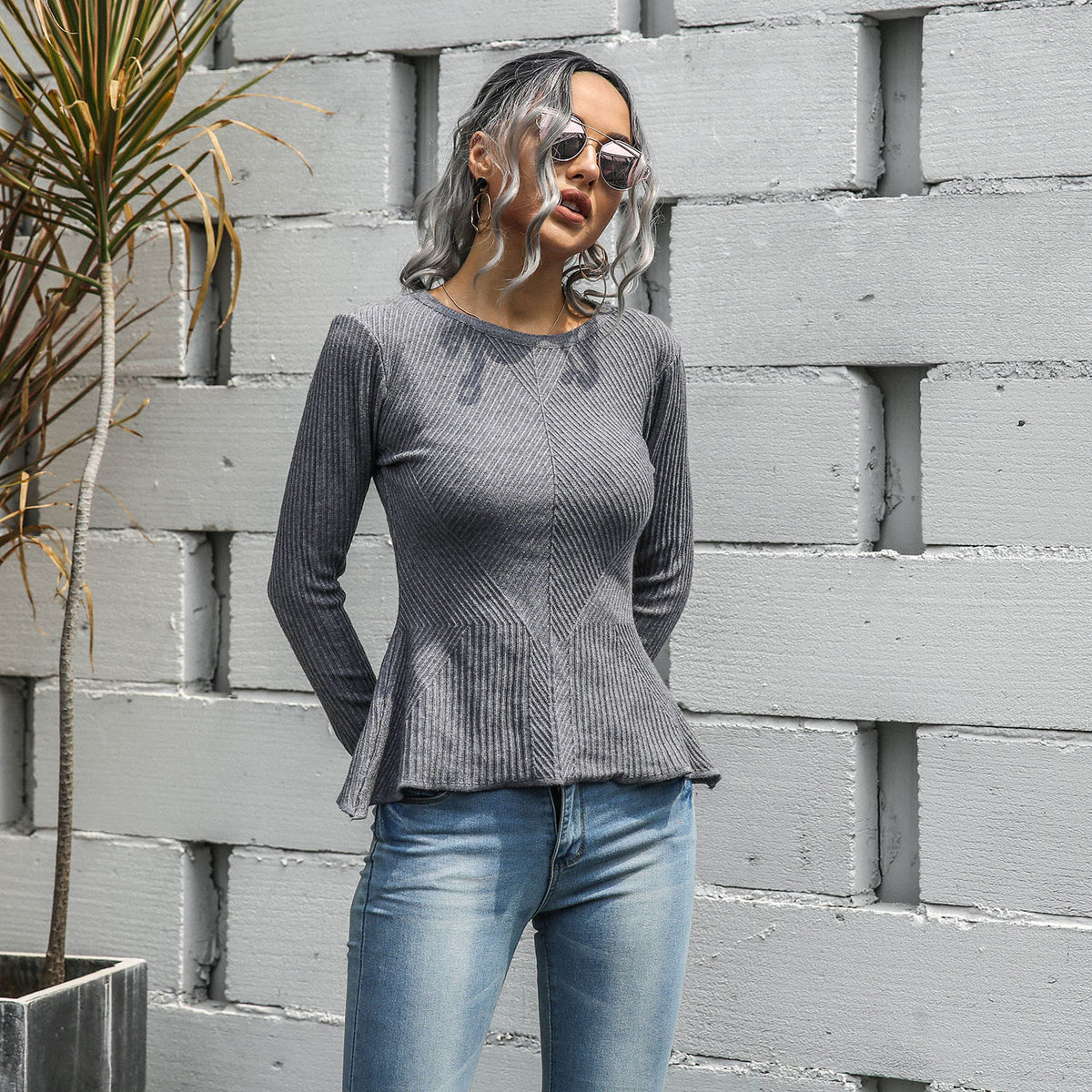 Ruffled Knit Slim-type Round Neck Sweaters