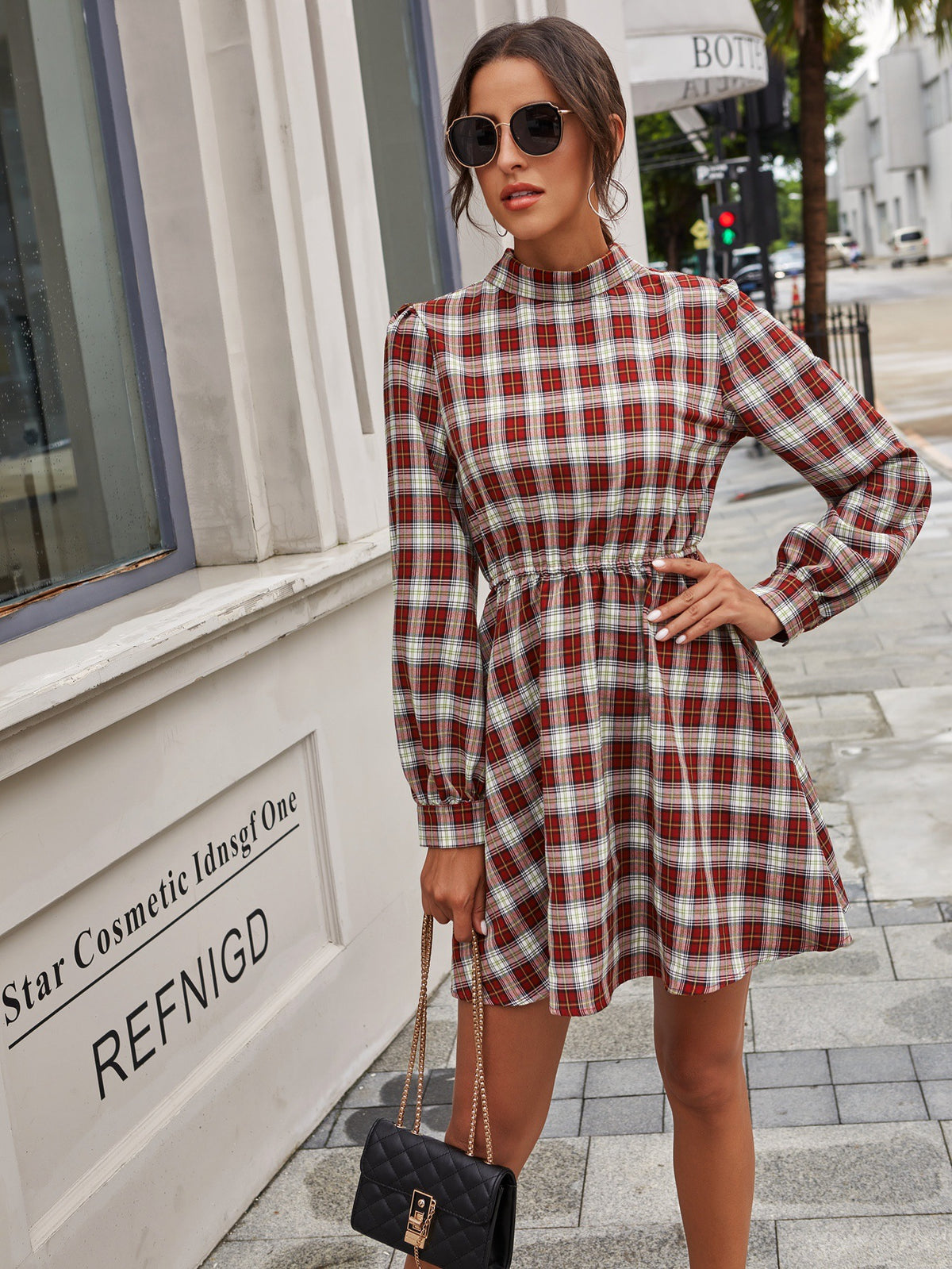 Vintage High-collared Plaid Lantern Sleeve Mini Dresses