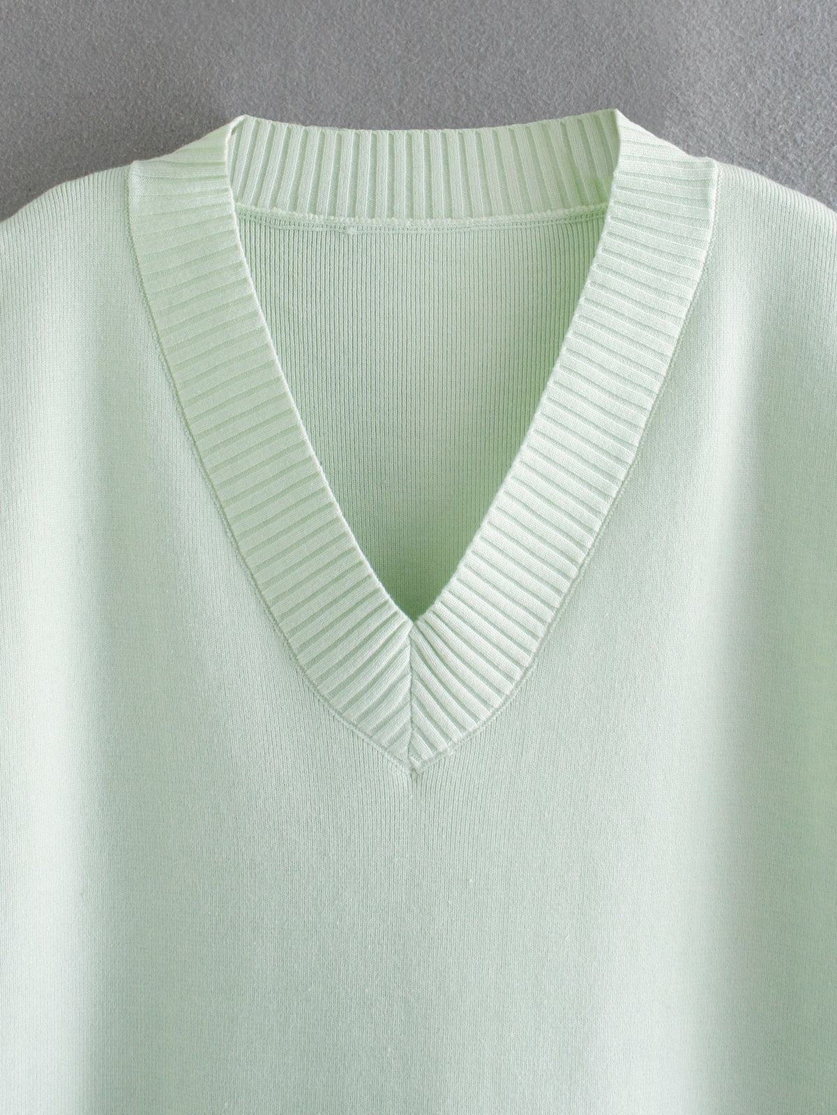 V-neck Slit Knit Splicing Vest Sweater
