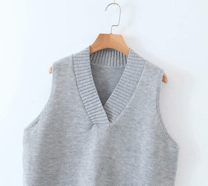 V-neck Irregular Hem Splicing Knit Vest Sweaters