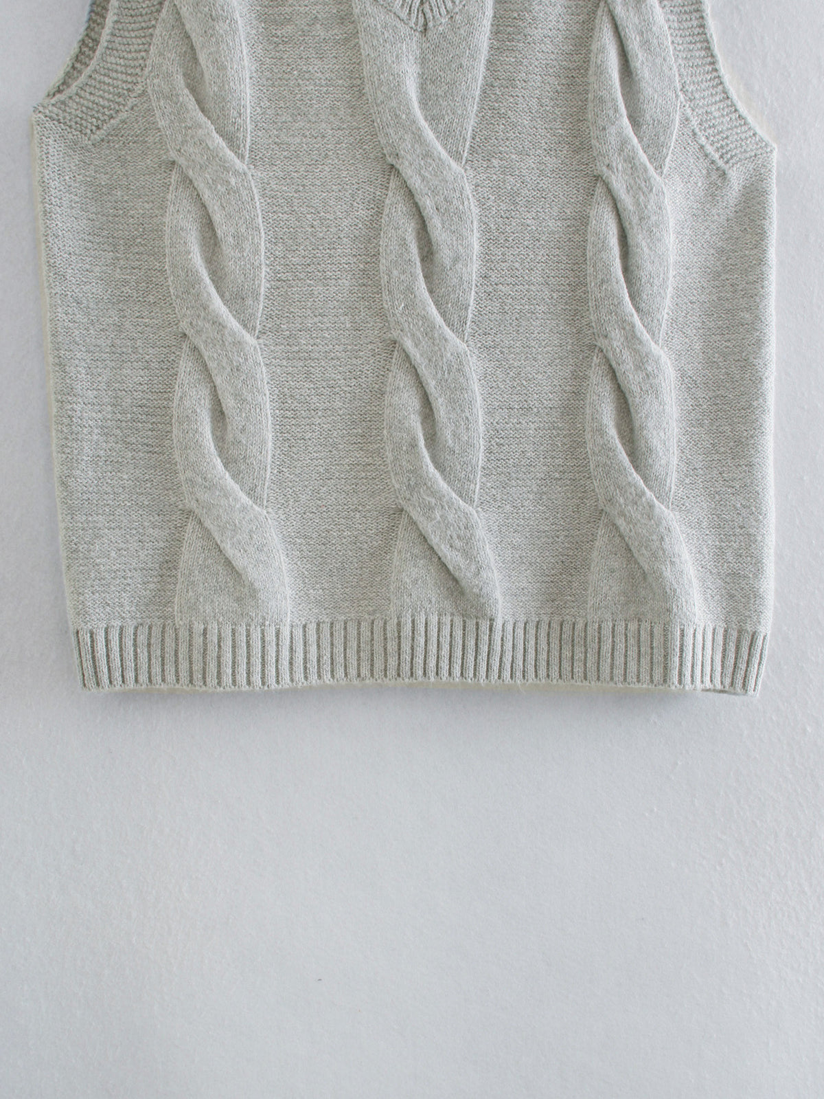 Eight-Strand Woven V-neck Geometry Vest Sweaters