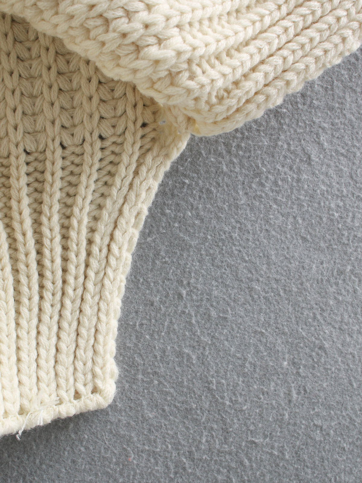 High Heap Collar Knit Vest Sweaters