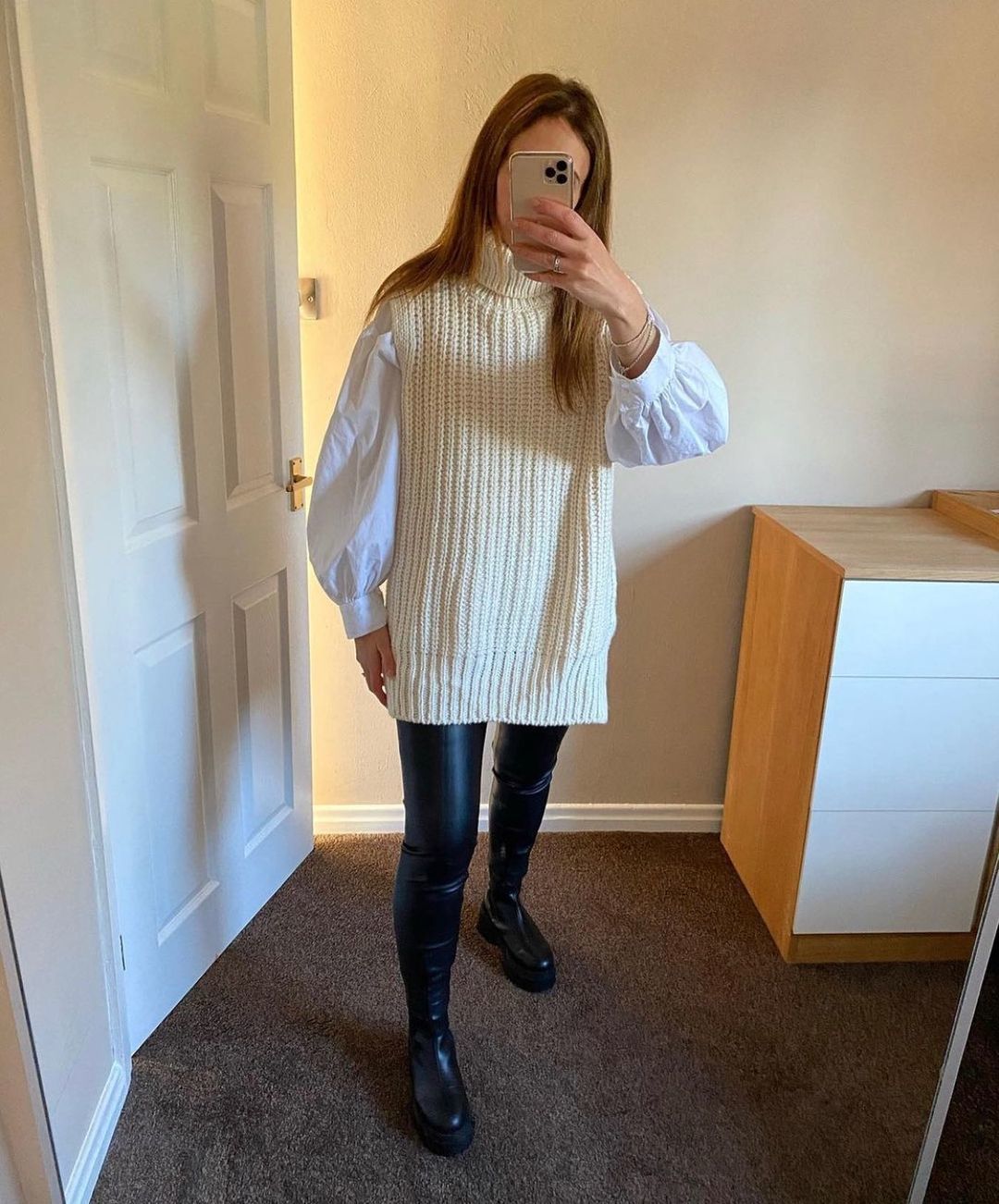 High Heap Collar Knit Vest Sweaters