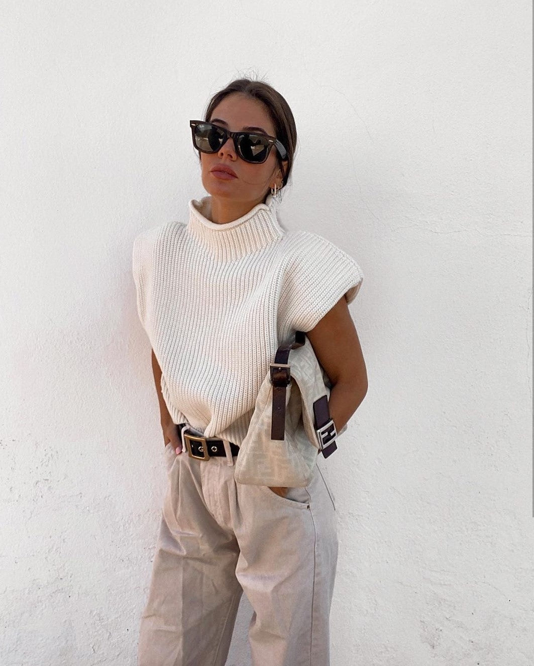 High-collared Shoulder Padded Pads Sleeveless Sweater