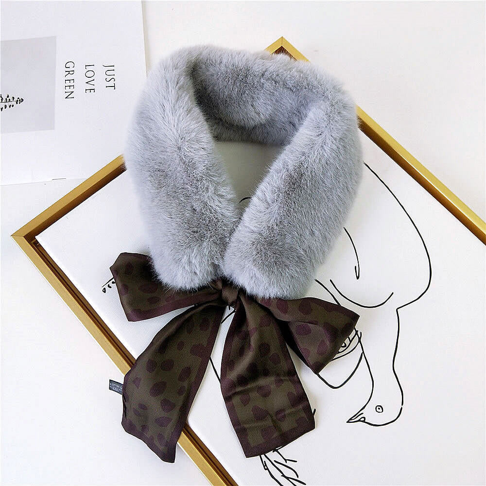 Vogue Plush Leopard Print Infinity Scarf for Women