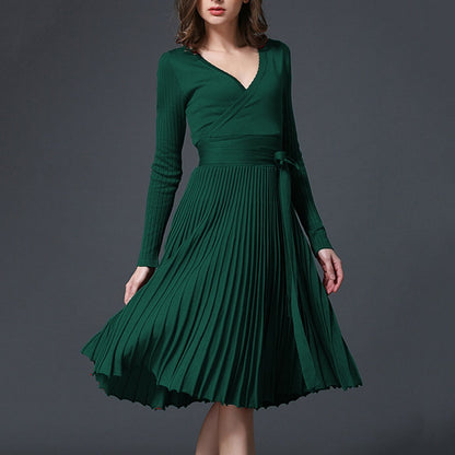 Sexy V-Neck Solid Pleated Knitted Skater Dress