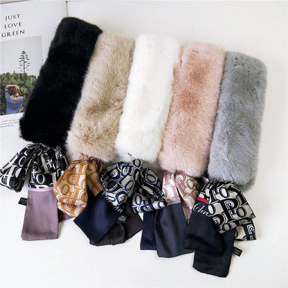 Vogue Plush Leopard Print Infinity Scarf for Women