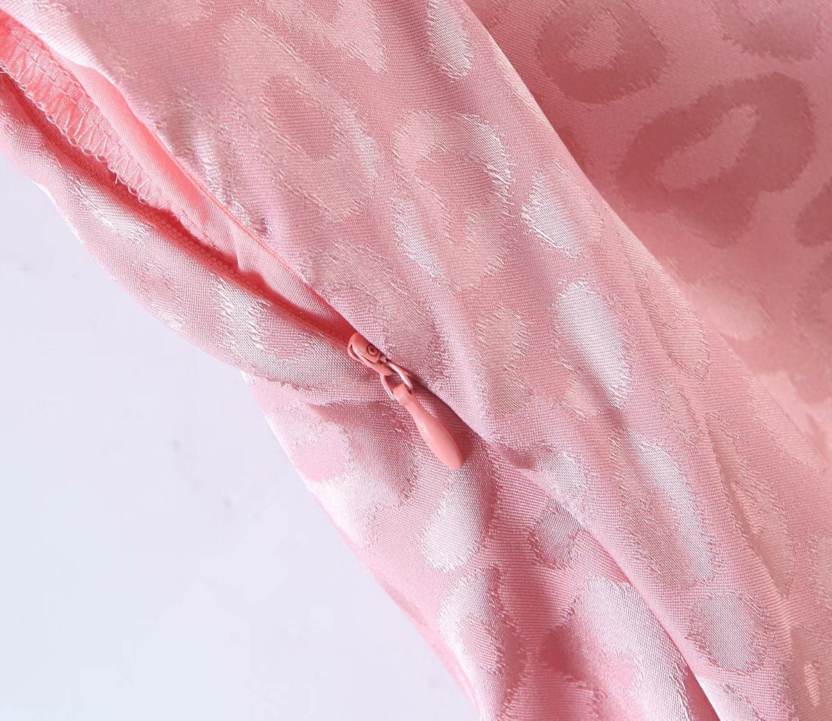 Ruffled Puff Sleeve Lace-up Backless Satin Mini Dresses