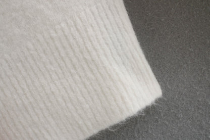 Elastic Sleeve Ruffled High-collared Laminated Sweaters Blouses
