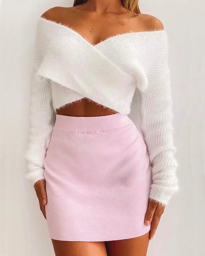 White Cross Collar Short Knit Sweater
