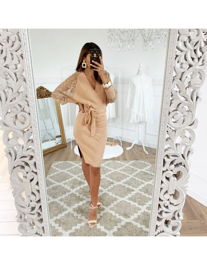 Deep V-neck Collar Elegant Lace Sleeve Bodycon Midi Dresses